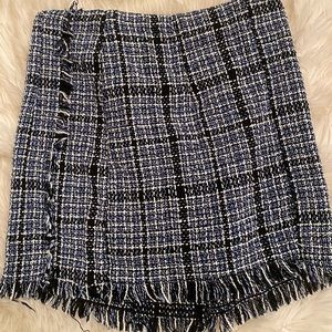 Grey and black woven mini skirt